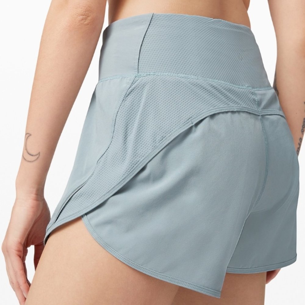 LULULEMON RUN OFF ROUTE hR short 4L